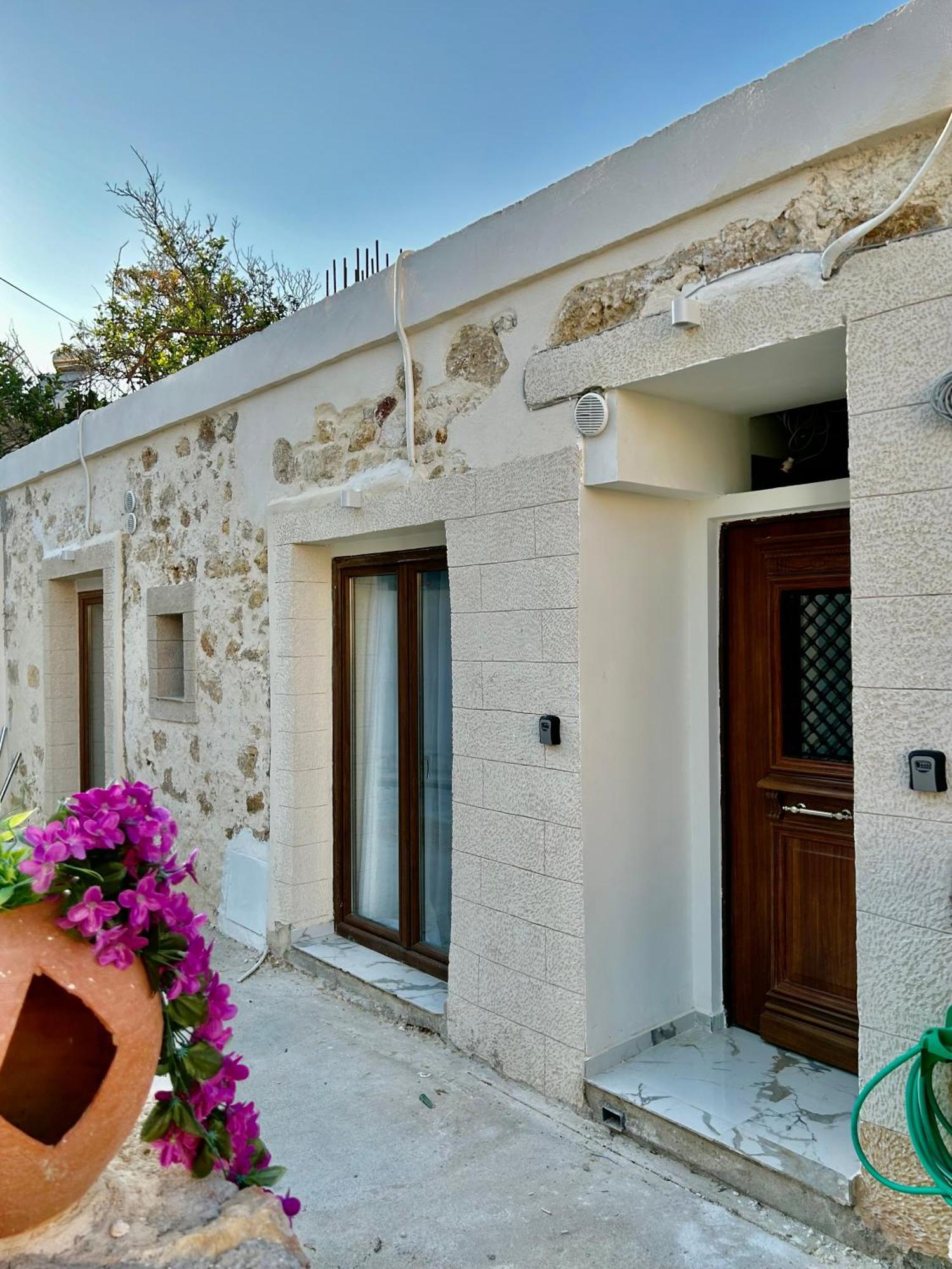 Eria's Junior Galatas (Chania)